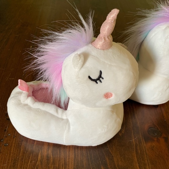 Super Cute Unicorn Slippers - Picture 2 of 7